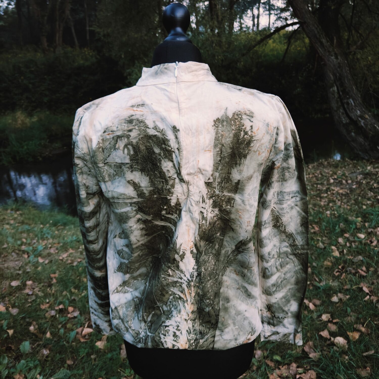 bluzka z ecoprintem tył