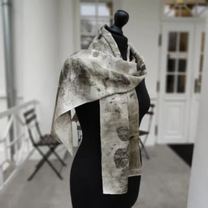 szal elegancka kobieta