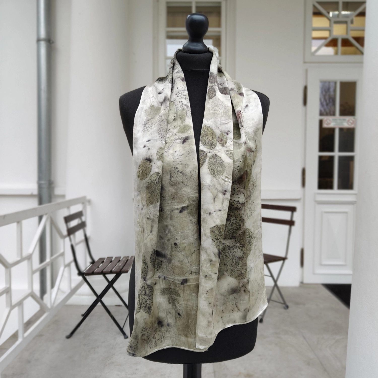 szal elegancka kobieta